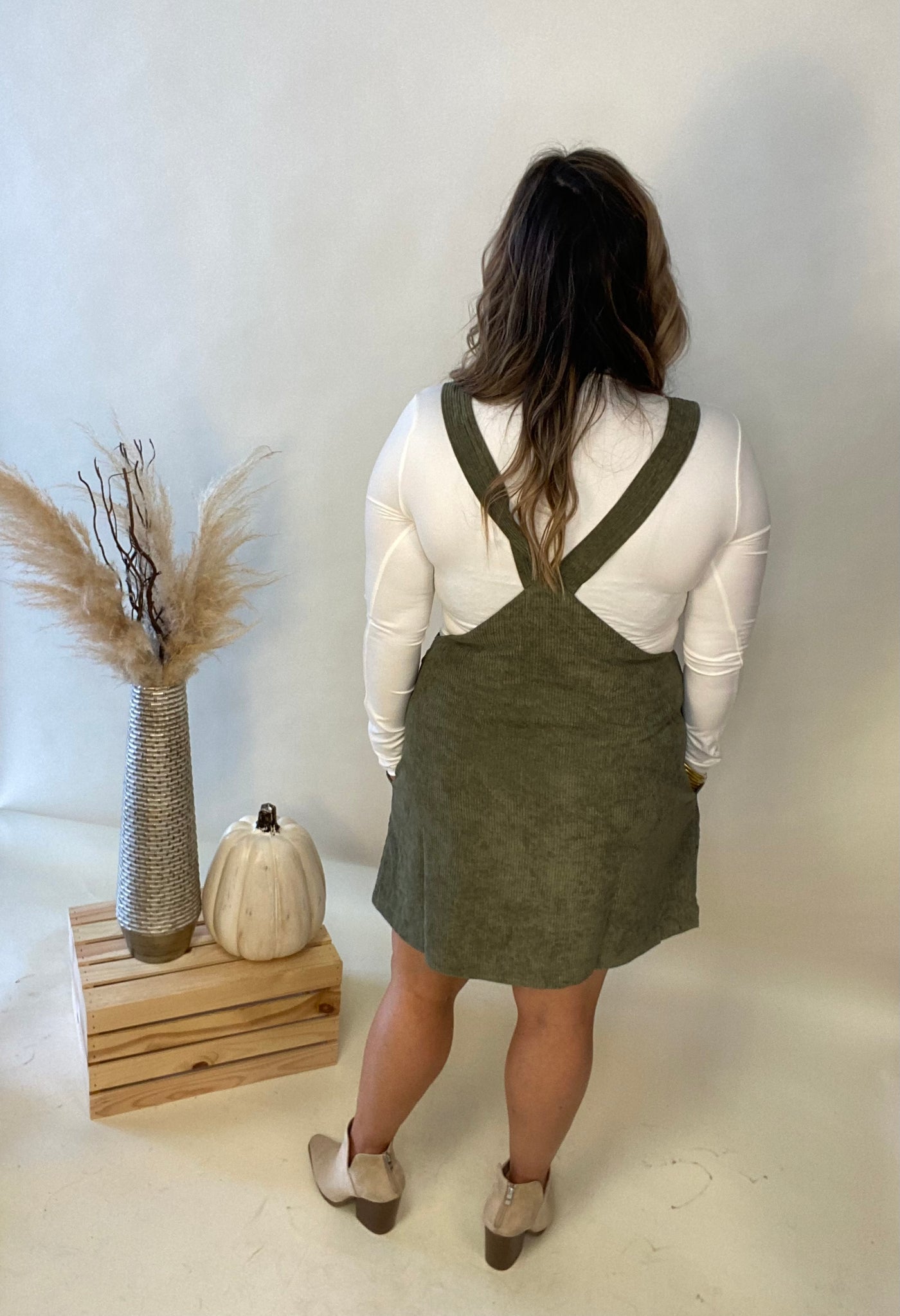 Lattes At The Lodge Corduroy Dress In Olive
