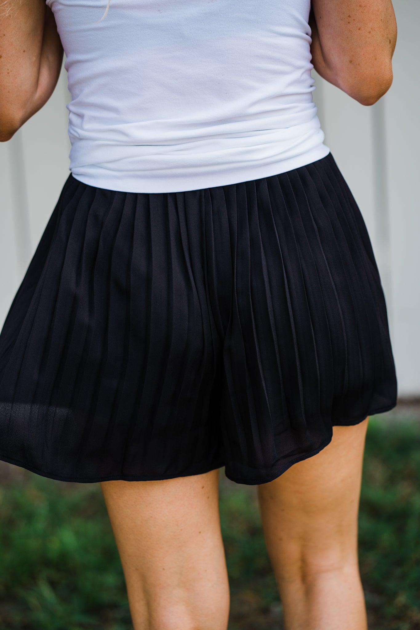 Graceful Love Black Pleated Shorts
