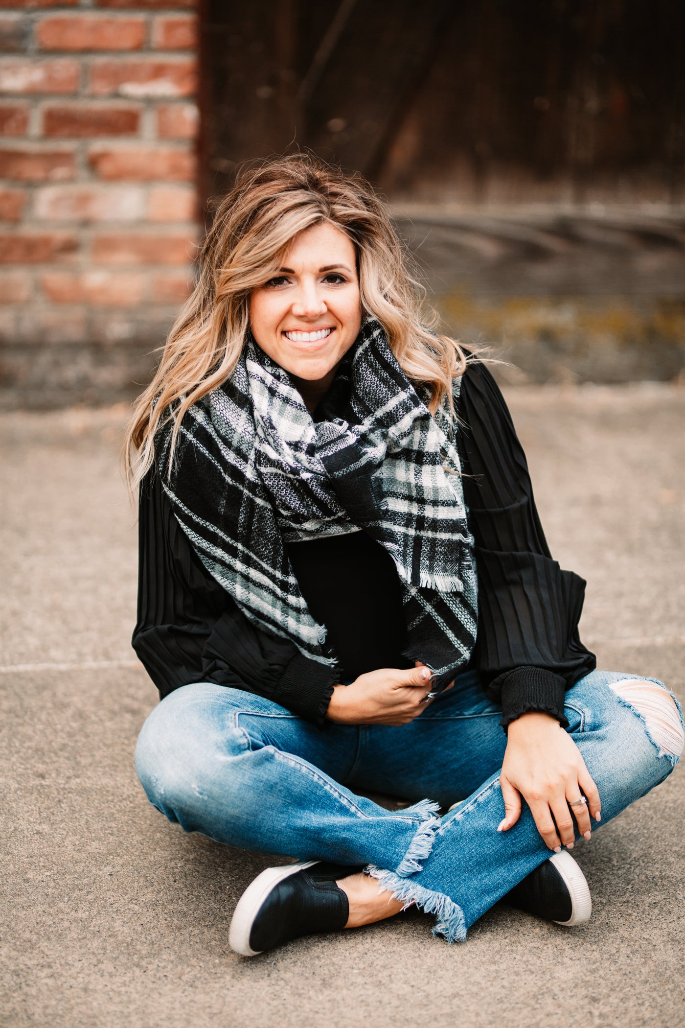Paid Oversized Blanket Scarf- Black and White Checkered