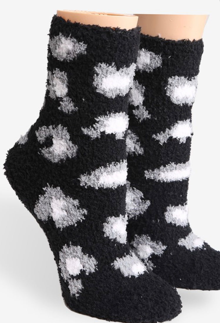 Cozy Leopard Socks In Black